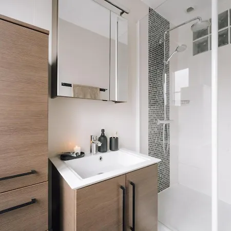 Rivoli - 2 Et Un Balcon Dans Le Quartier Du Louvre Апартаменты *