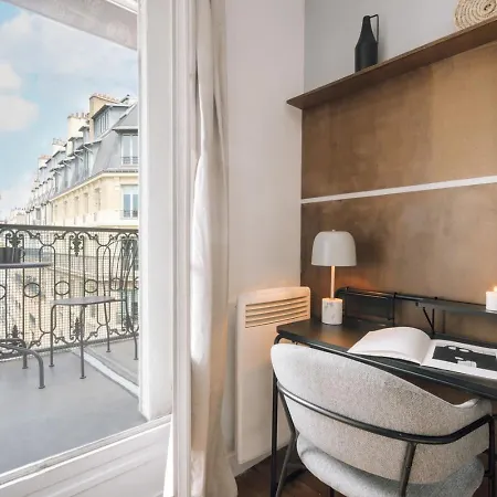 Daire Rivoli - 2 Et Un Balcon Dans Le Quartier Du Louvre Paris